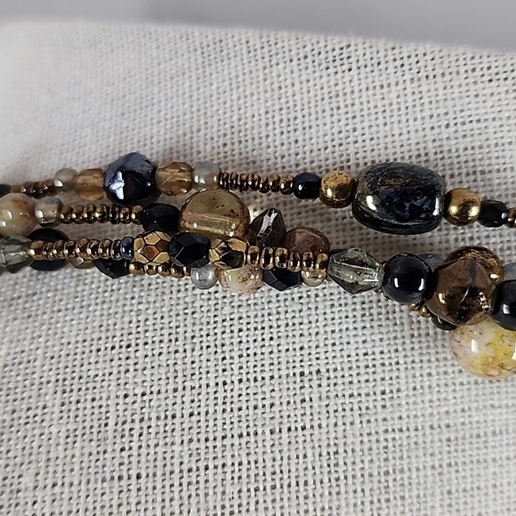 Mei Fa Four Strand Beaded Necklace - Picture 4 of 10